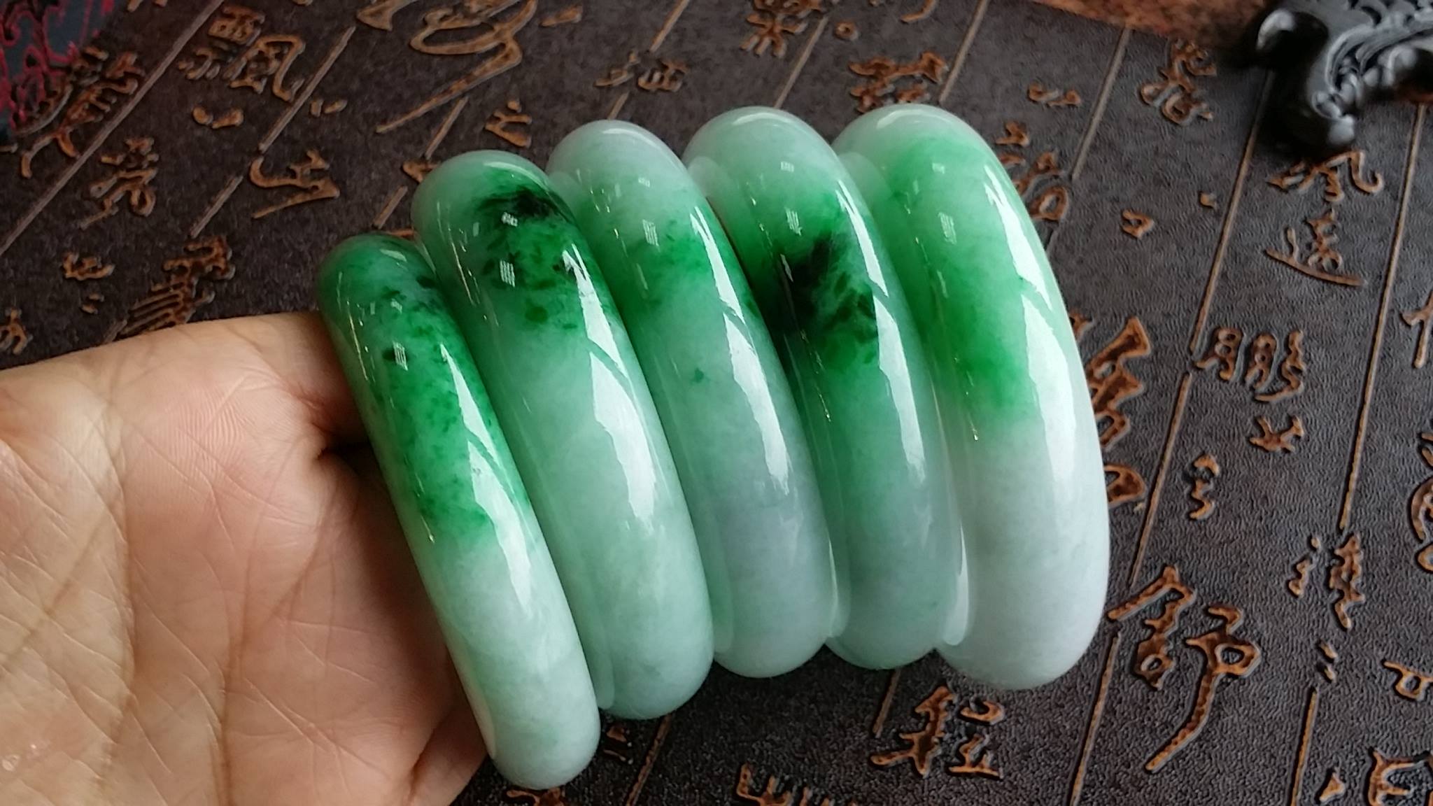 緣寶坊翡翠珠寶